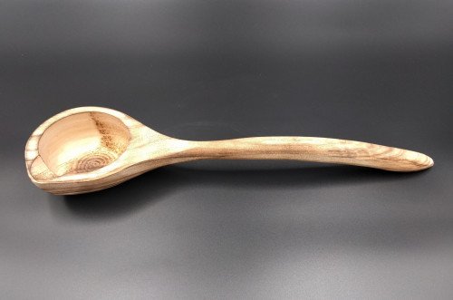 Aufgusskelle Pappel geflammt, tiefe Ausführung, mit Ausgießer